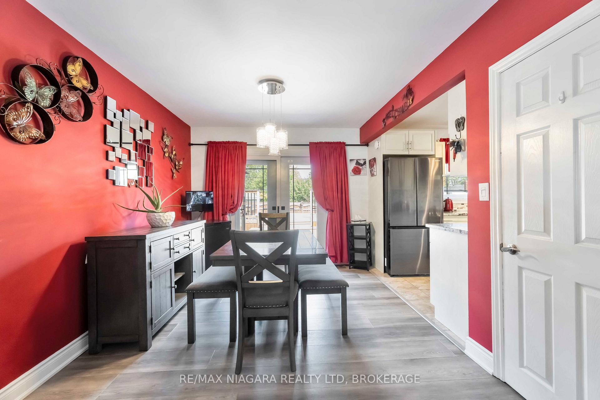 Photo 7 of 20 Armour Drive, Welland, Prince Charles — HOMEH