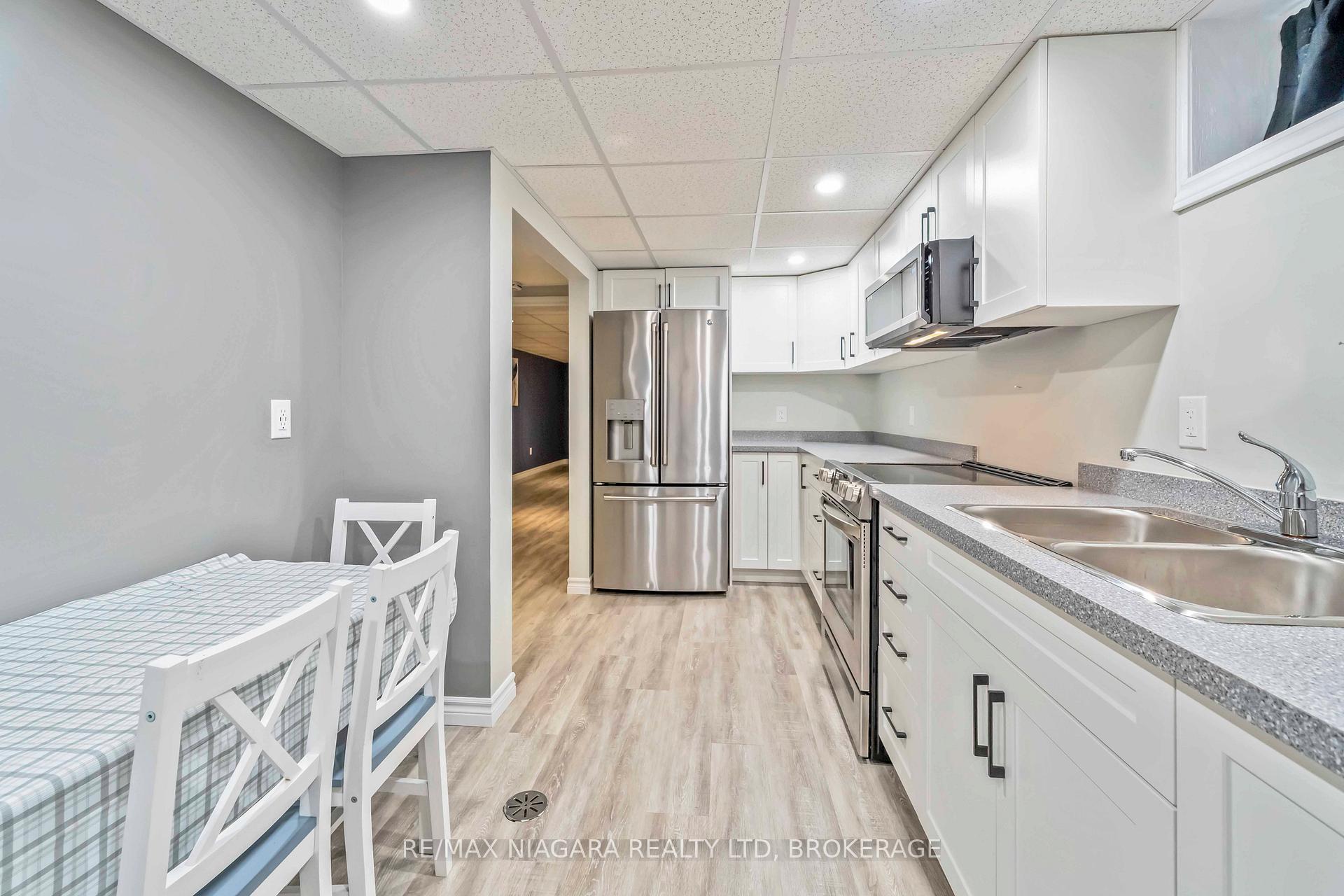 Photo 16 of 20 Armour Drive, Welland, Prince Charles — HOMEH