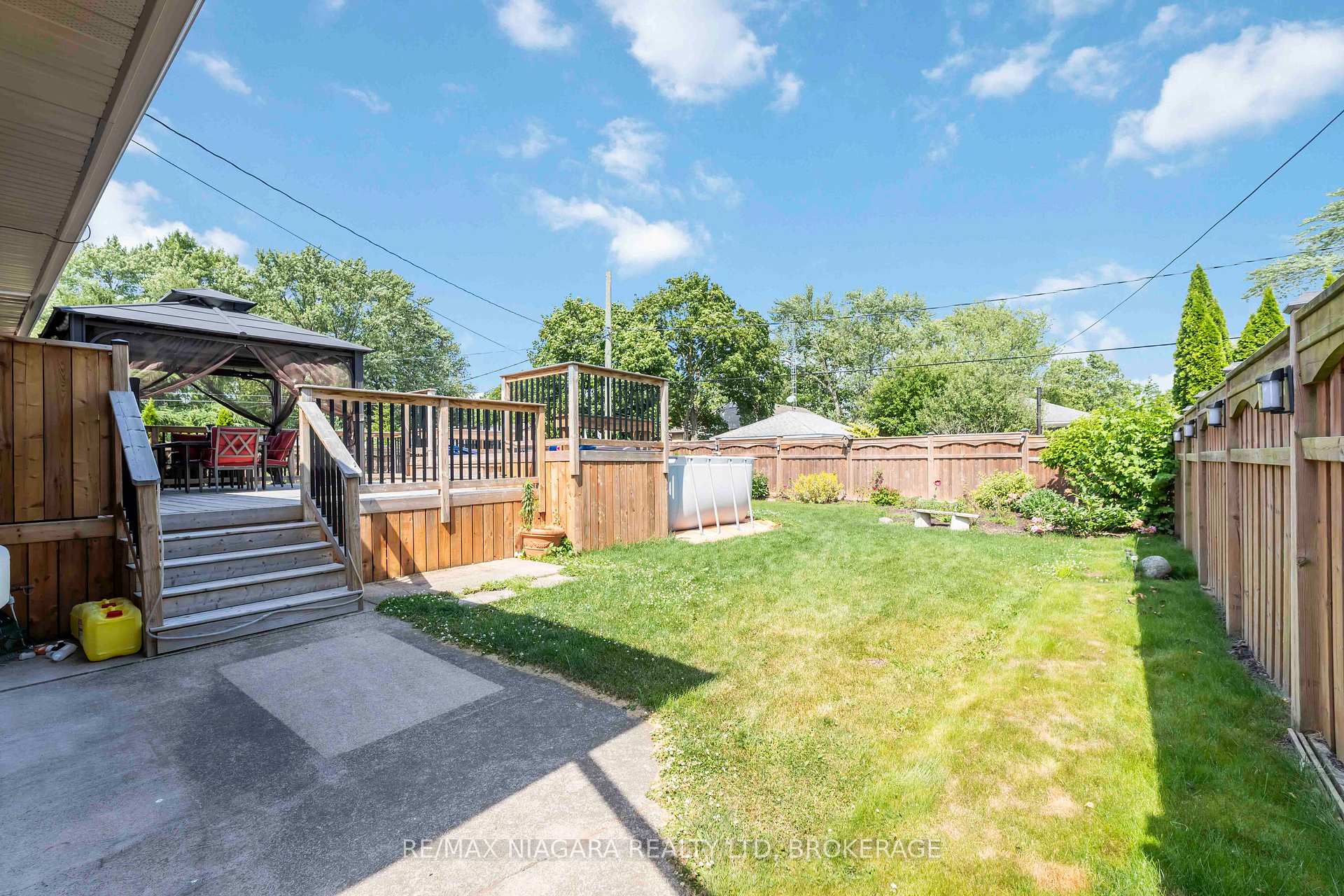Photo 25 of 20 Armour Drive, Welland, Prince Charles — HOMEH