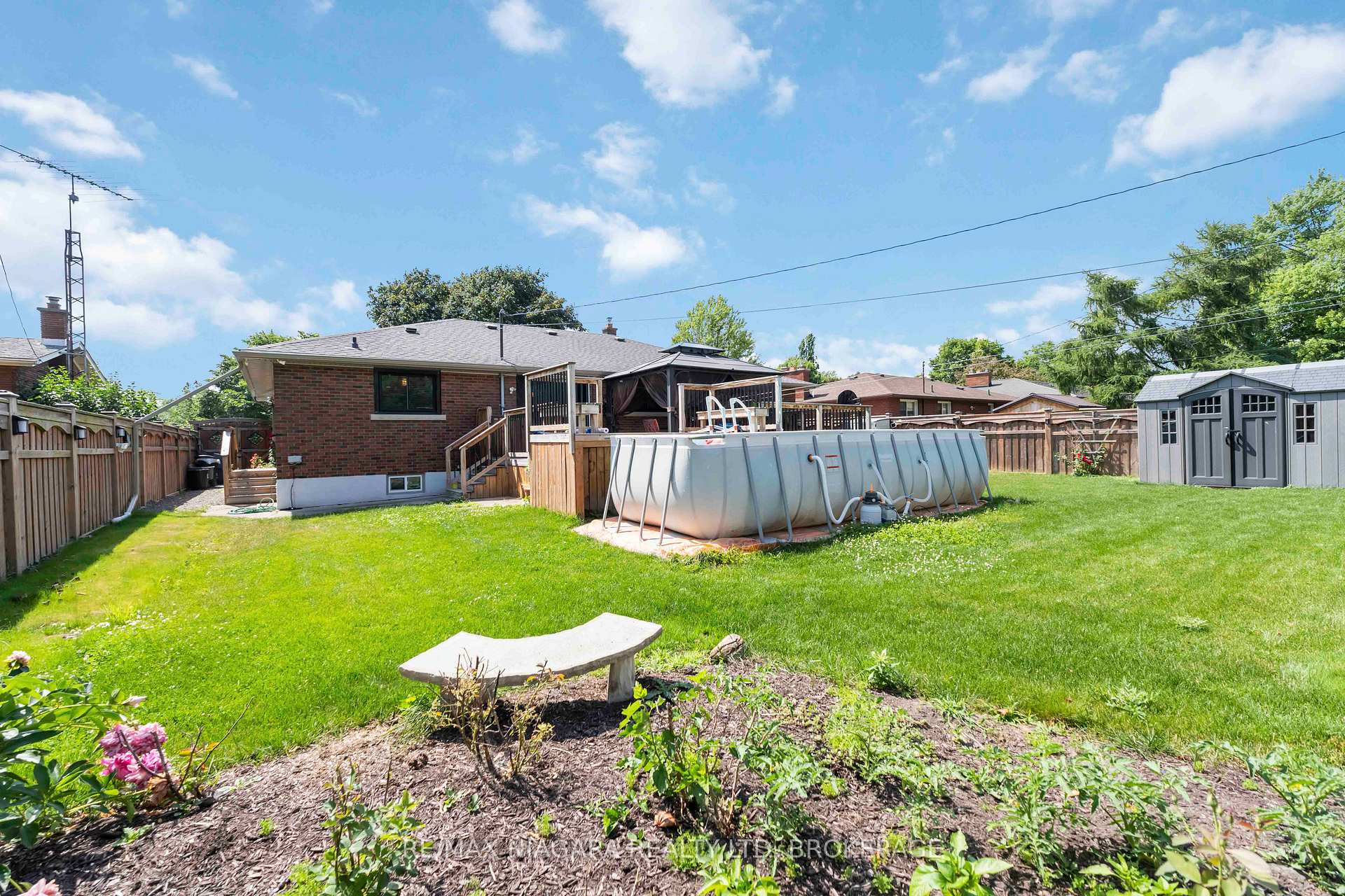 Photo 27 of 20 Armour Drive, Welland, Prince Charles — HOMEH
