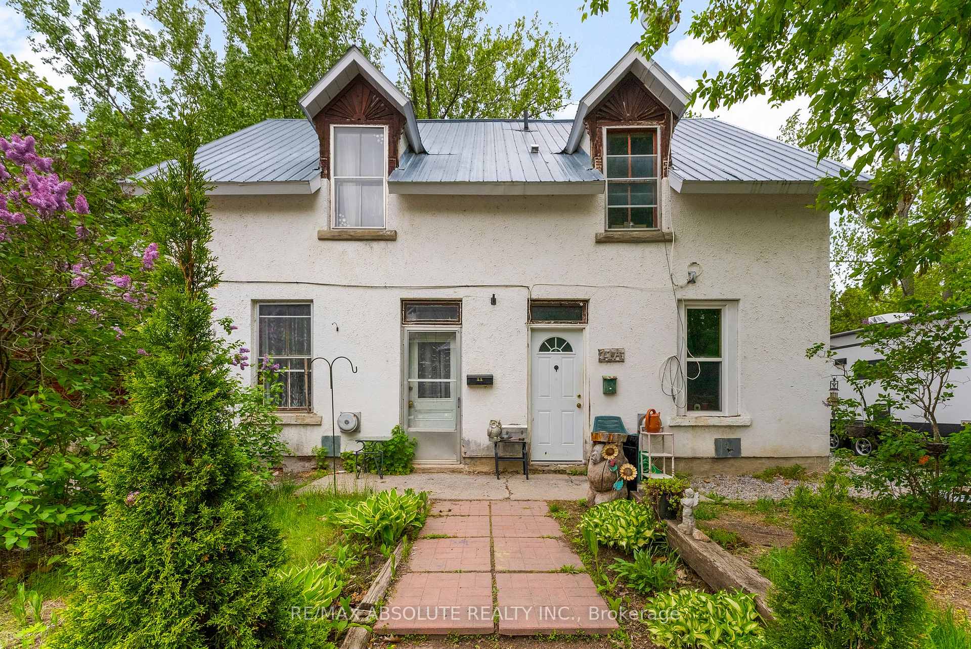 Photo 4 of 11 Lake Street, Arnprior — HOMEH
