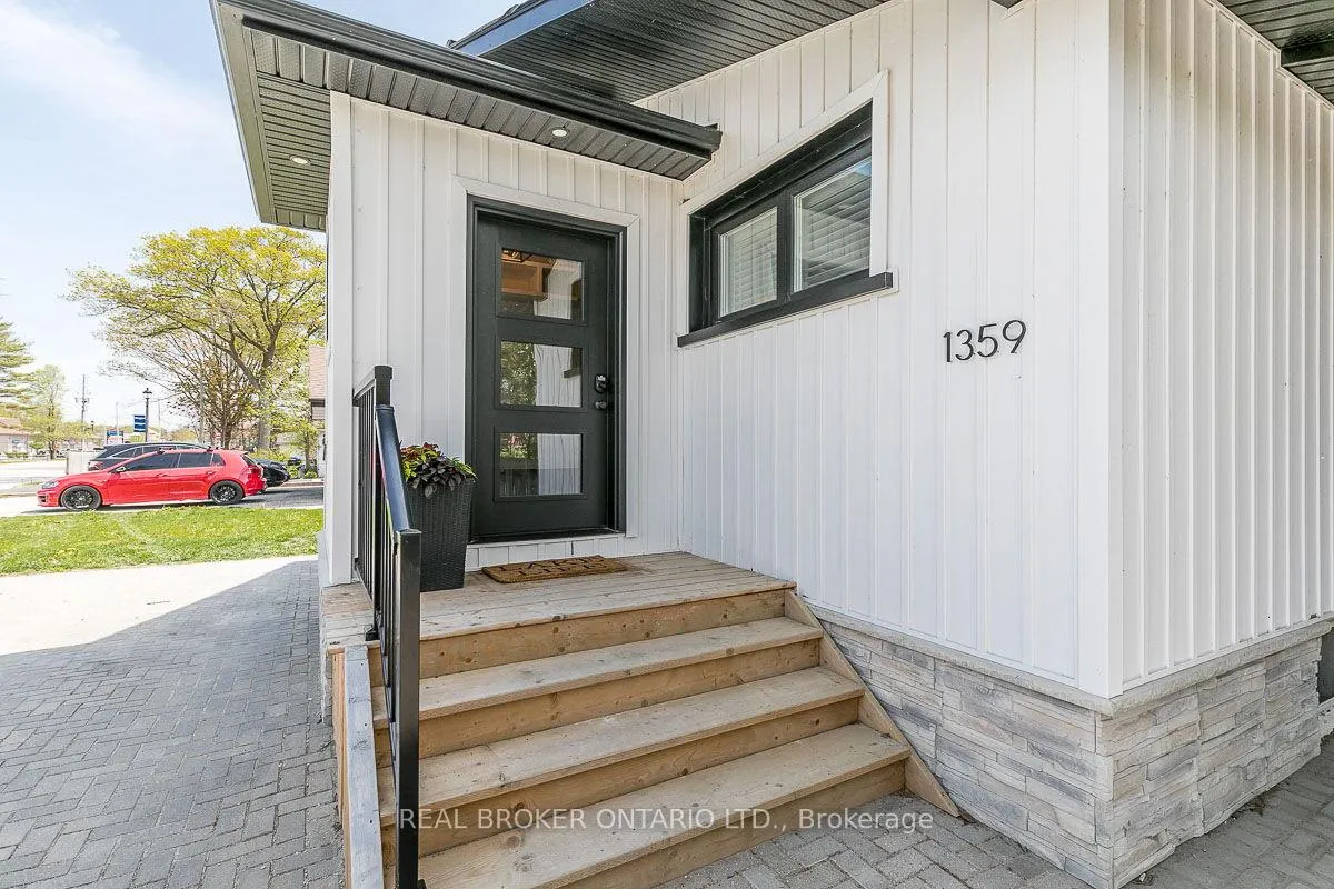 Photo 9 of 1359 Mosley Street, Wasaga Beach — HOMEH
