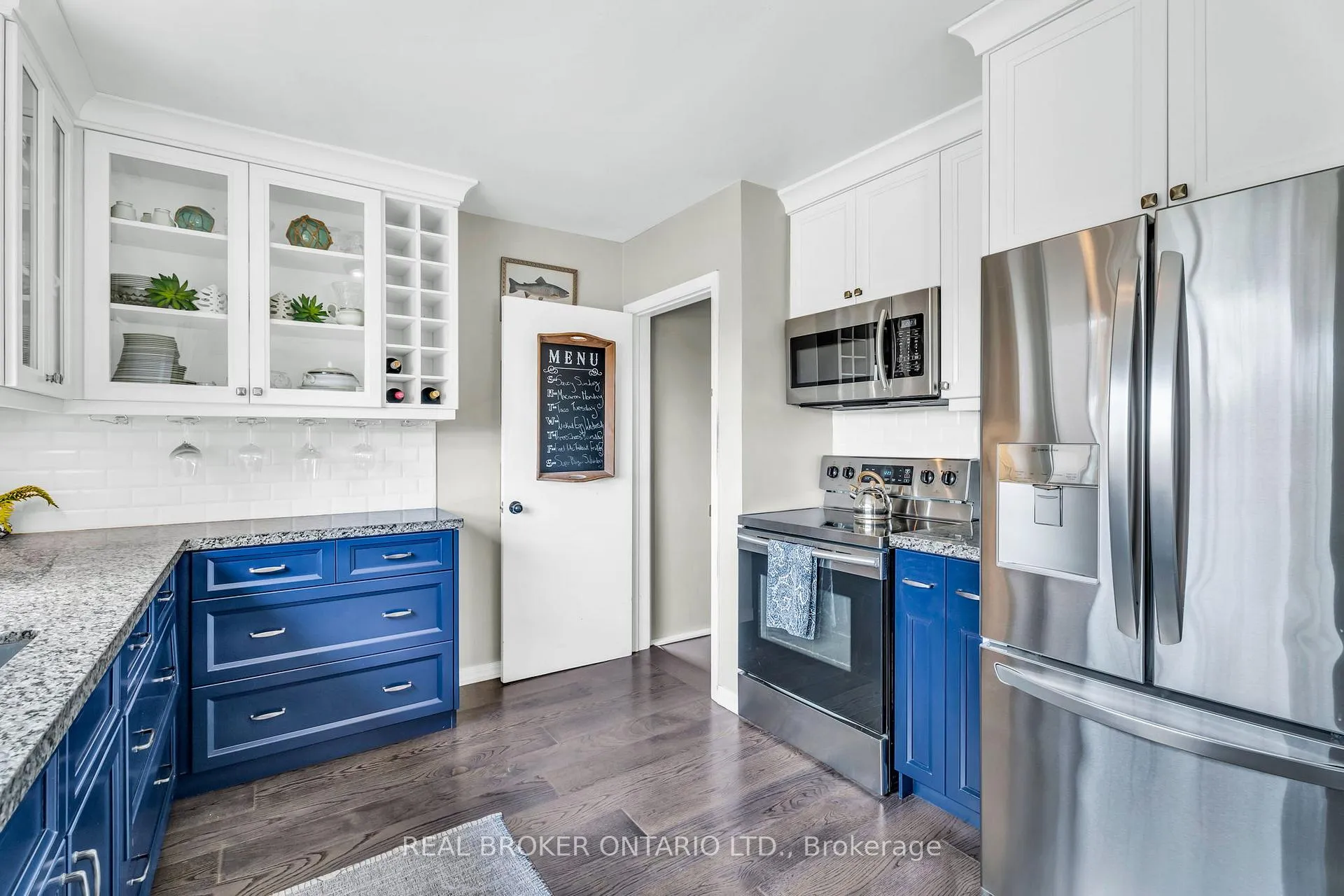 Photo 20 of 1359 Mosley Street, Wasaga Beach — HOMEH