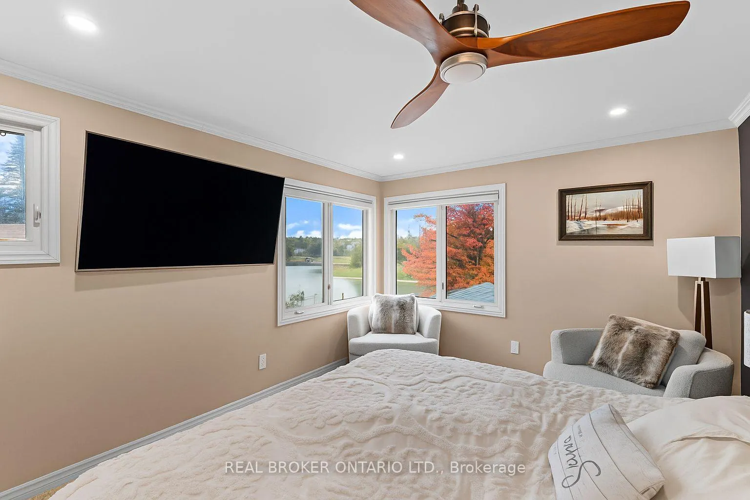 Photo 29 of 1359 Mosley Street, Wasaga Beach — HOMEH