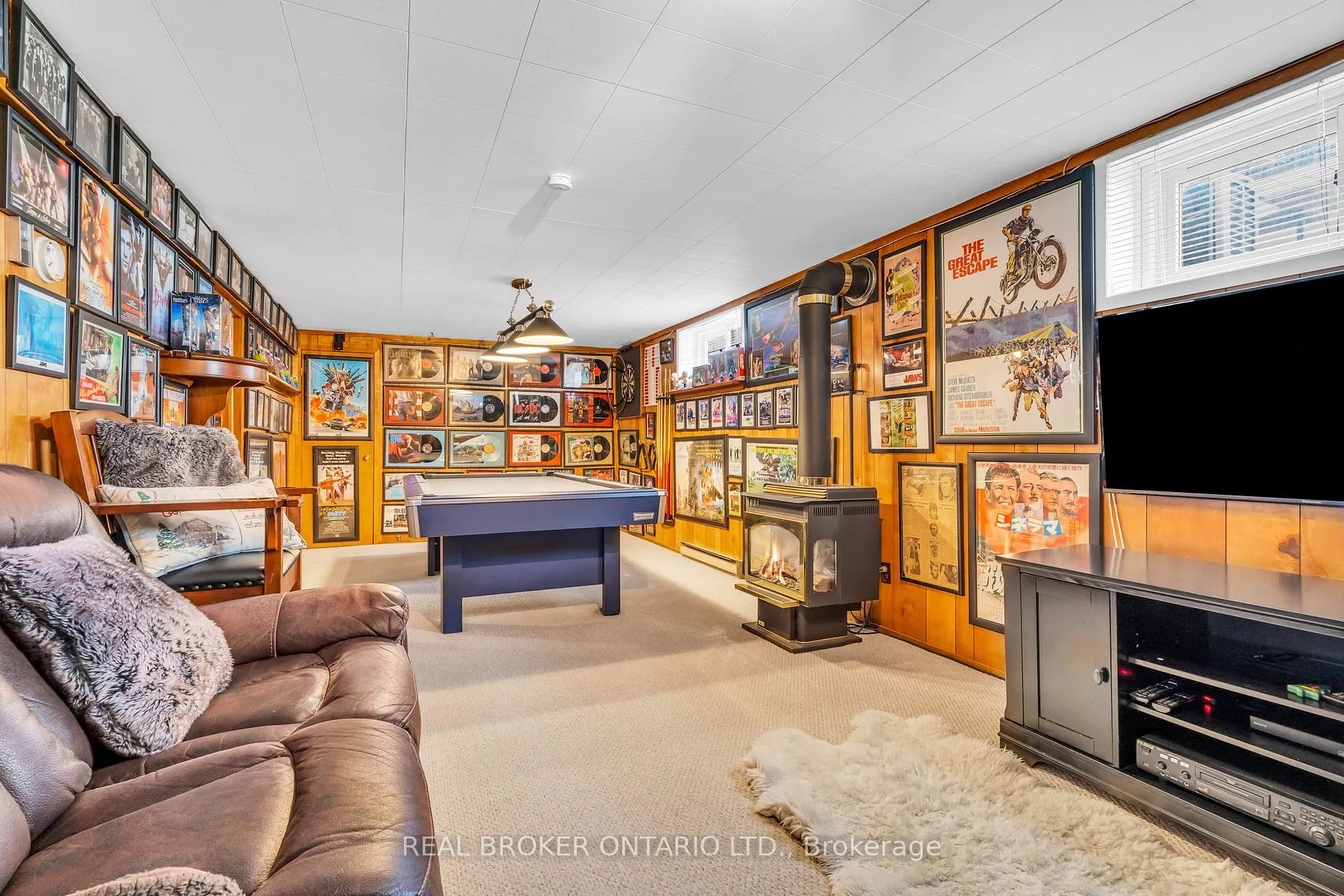 Photo 32 of 1359 Mosley Street, Wasaga Beach — HOMEH