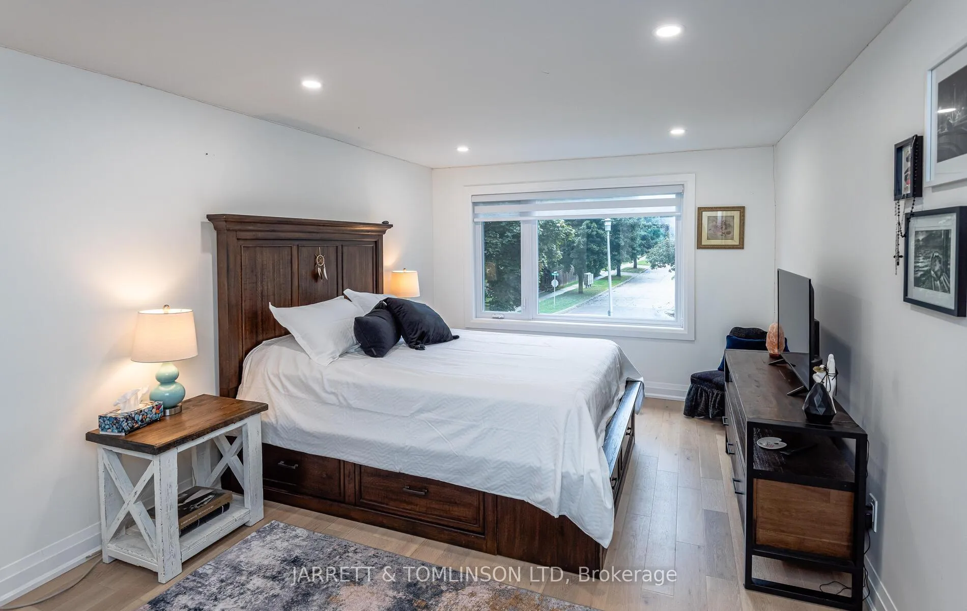 Photo 22 of 171 Walton Drive, Aurora, Aurora Village — HOMEH