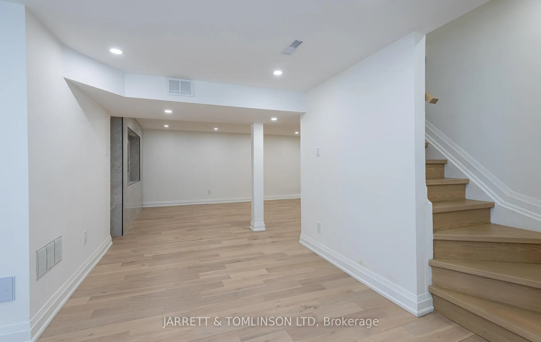Photo 31 of 171 Walton Drive, Aurora, Aurora Village — HOMEH