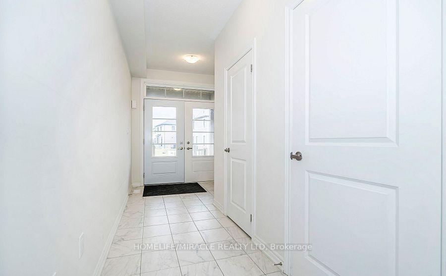 Photo 2 of 29 Bromfield Street, Whitby, Rural Whitby — HOMEH