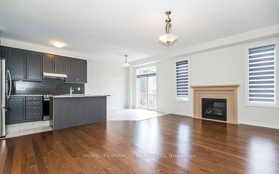 Photo 5 of 29 Bromfield Street, Whitby, Rural Whitby — HOMEH