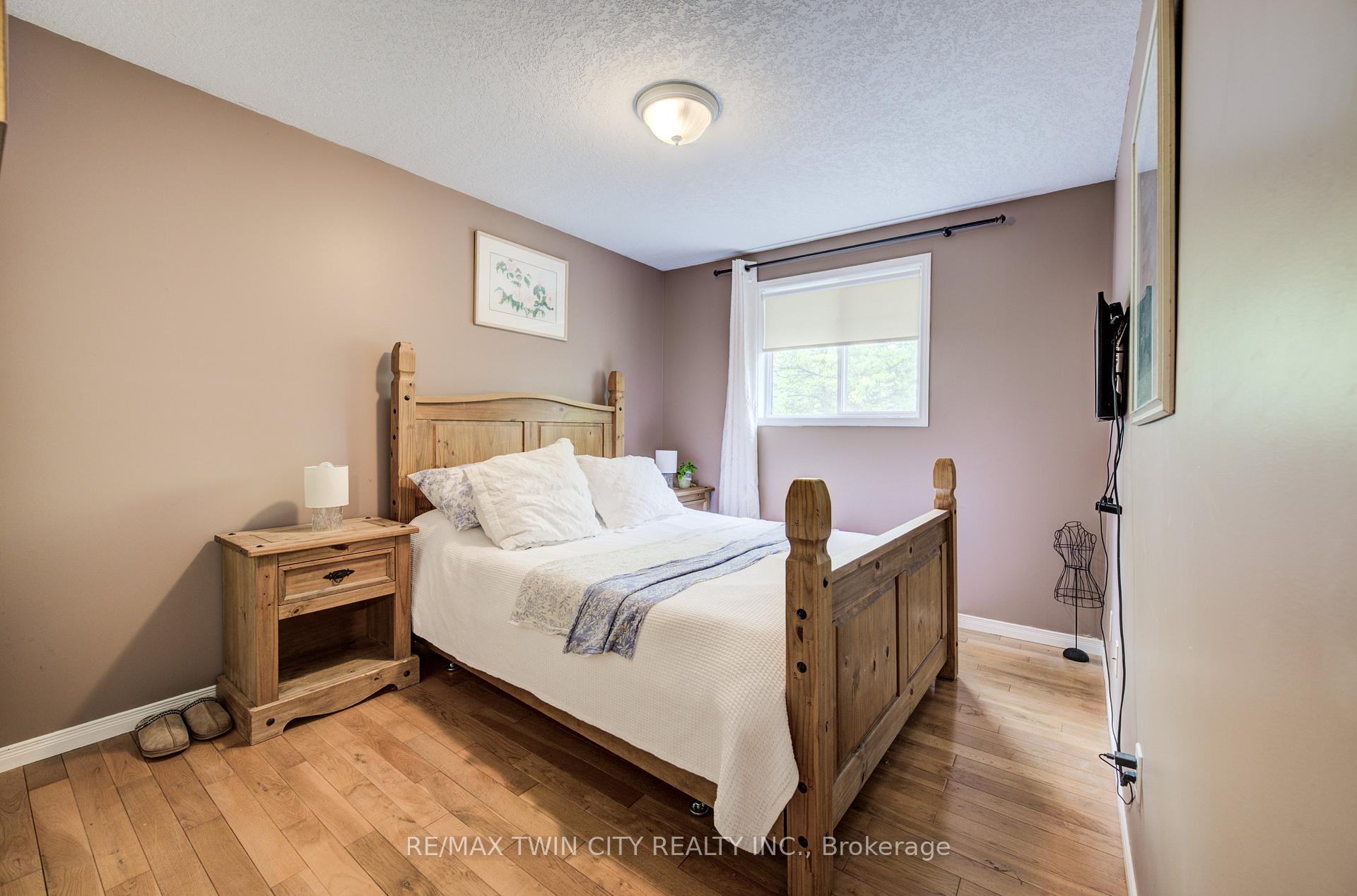 Photo 23 of 654 Inglis Falls Place, Waterloo — HOMEH