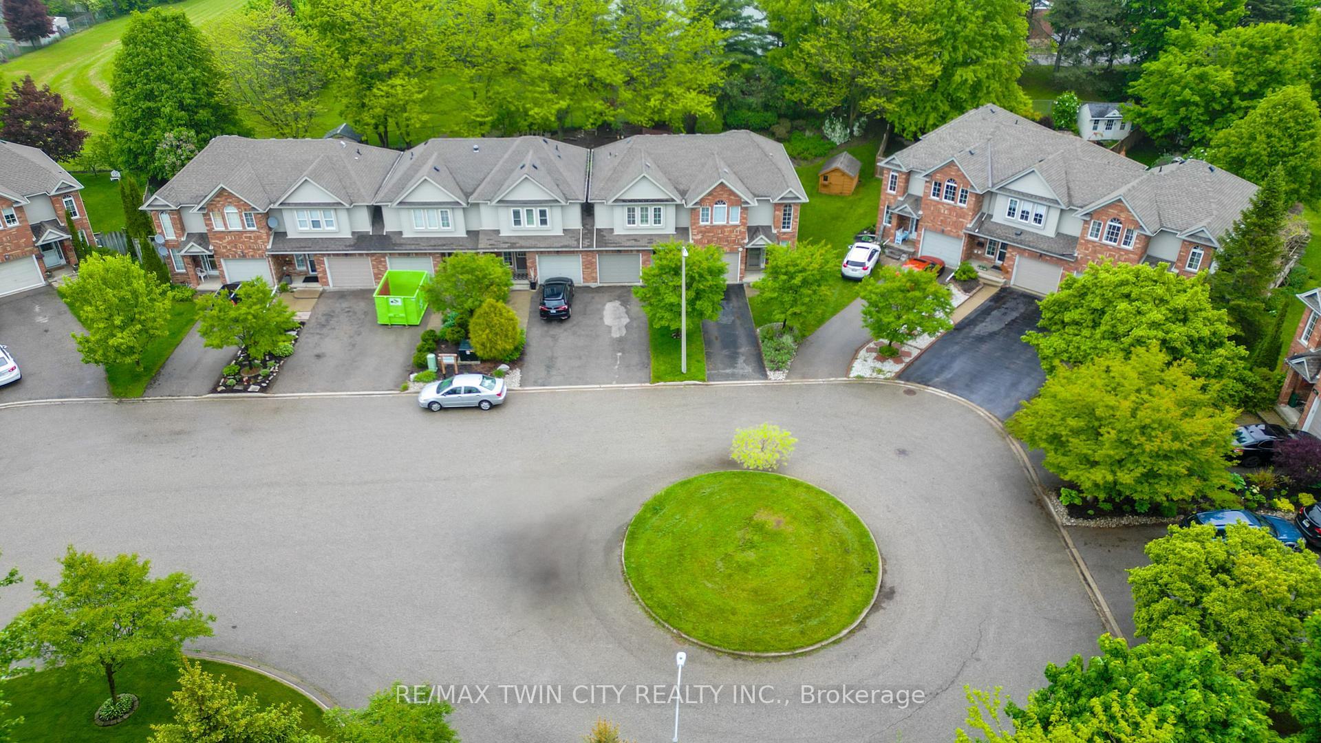 Photo 42 of 654 Inglis Falls Place, Waterloo — HOMEH