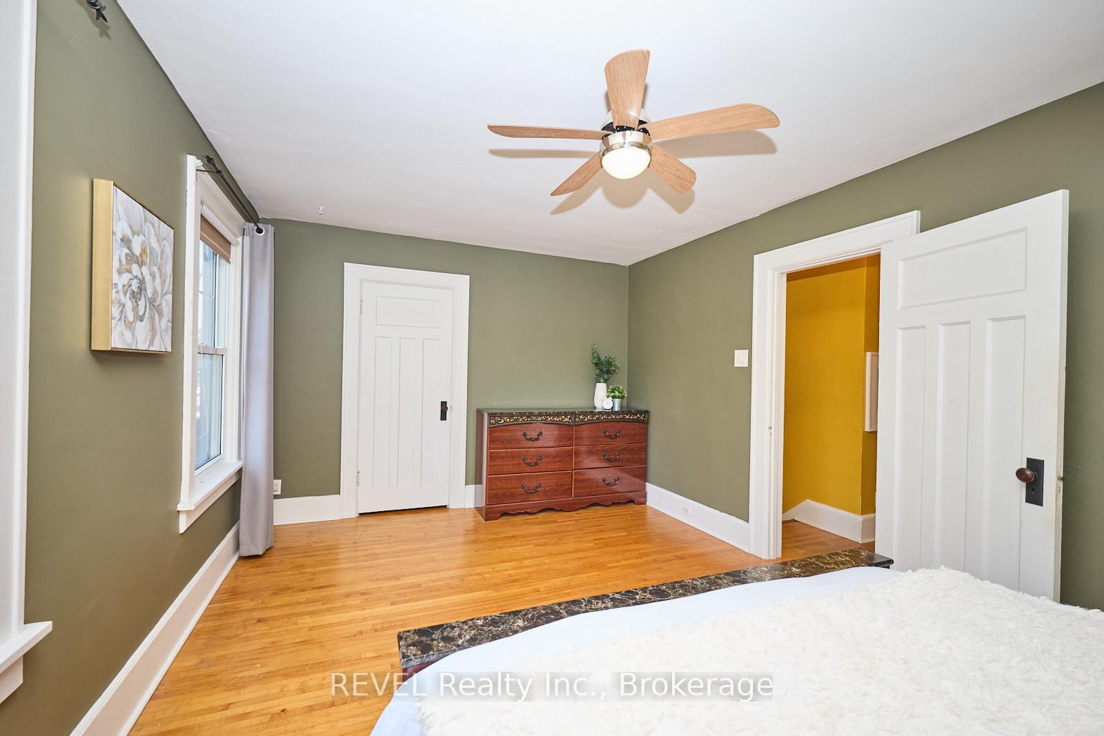 Photo 23 of 349 Niagara Street, Welland, Prince Charles — HOMEH