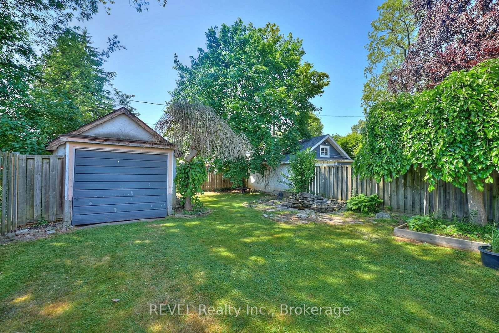 Photo 34 of 349 Niagara Street, Welland, Prince Charles — HOMEH