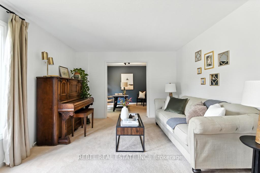 Photo 4 of 53 Braebrook Drive, Whitby, Rolling Acres — HOMEH