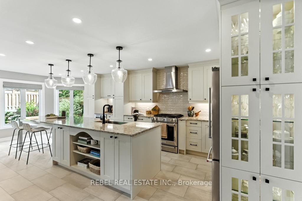Photo 17 of 53 Braebrook Drive, Whitby, Rolling Acres — HOMEH