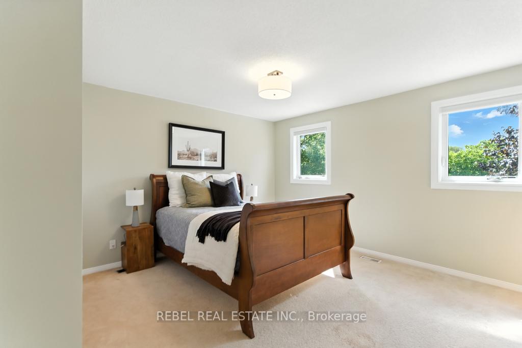 Photo 30 of 53 Braebrook Drive, Whitby, Rolling Acres — HOMEH