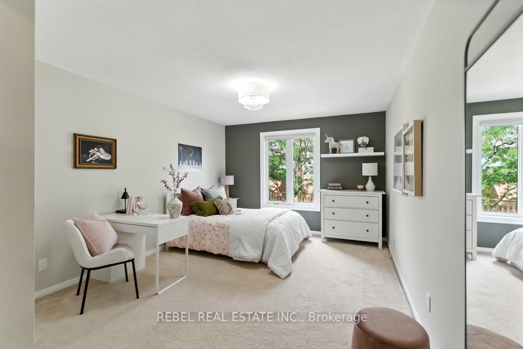 Photo 31 of 53 Braebrook Drive, Whitby, Rolling Acres — HOMEH