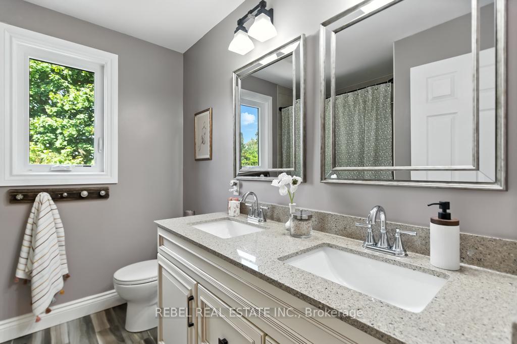 Photo 32 of 53 Braebrook Drive, Whitby, Rolling Acres — HOMEH