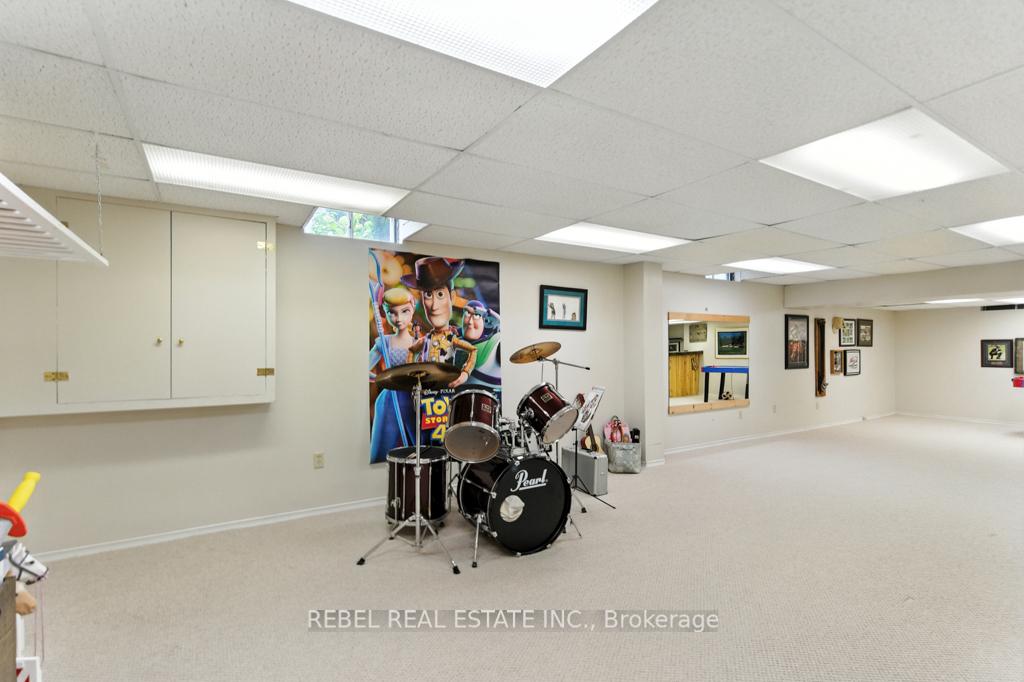 Photo 34 of 53 Braebrook Drive, Whitby, Rolling Acres — HOMEH