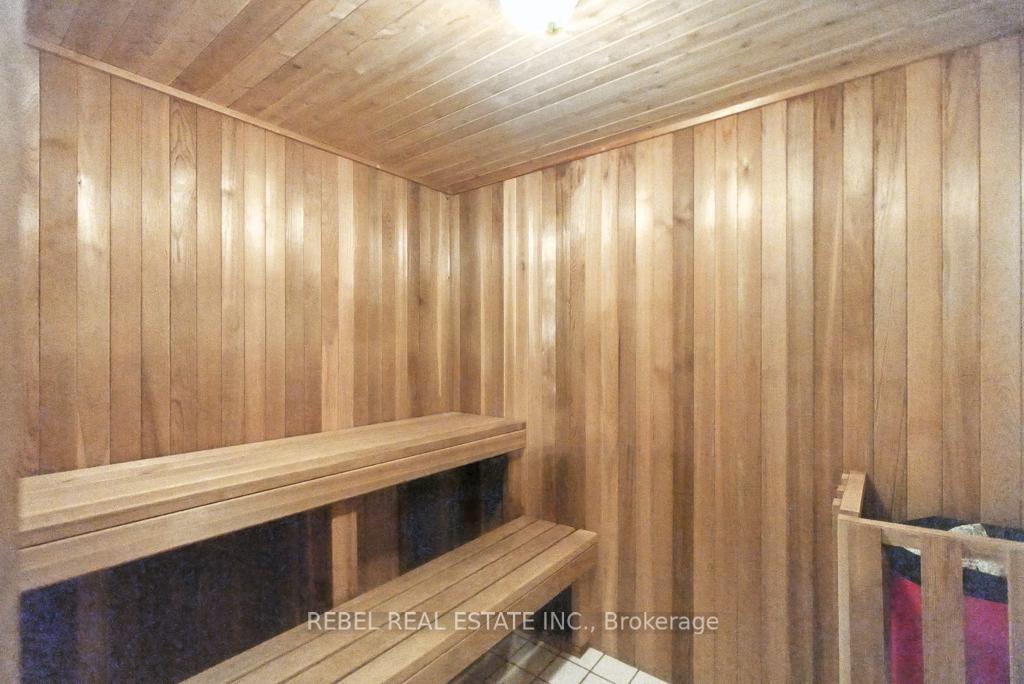 Photo 41 of 53 Braebrook Drive, Whitby, Rolling Acres — HOMEH