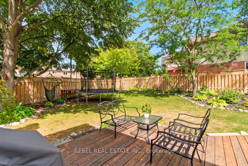 Photo 45 of 53 Braebrook Drive, Whitby, Rolling Acres — HOMEH