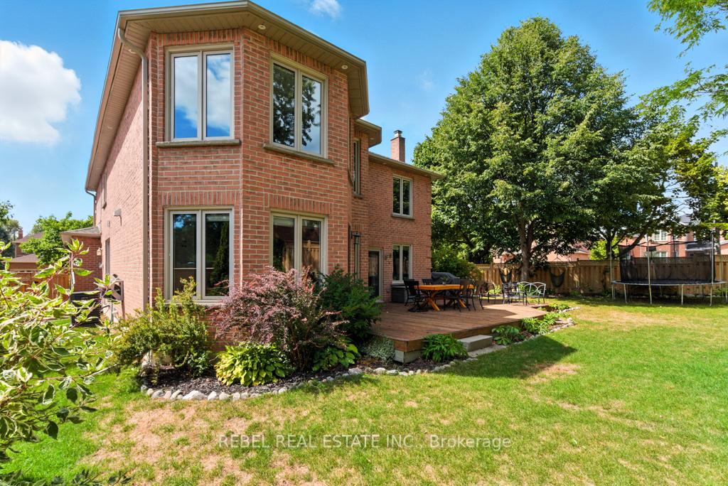 Photo 47 of 53 Braebrook Drive, Whitby, Rolling Acres — HOMEH