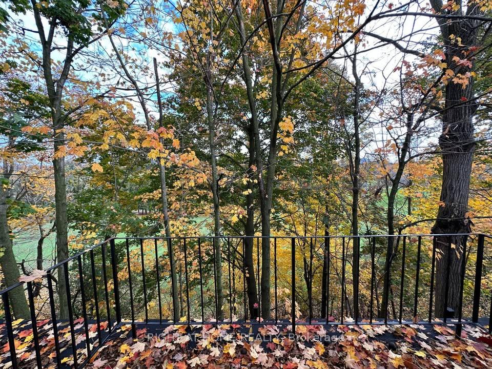 Photo 9 of Unit Unit 2, 700 Winchester Road E, Whitby, Brooklin — HOMEH
