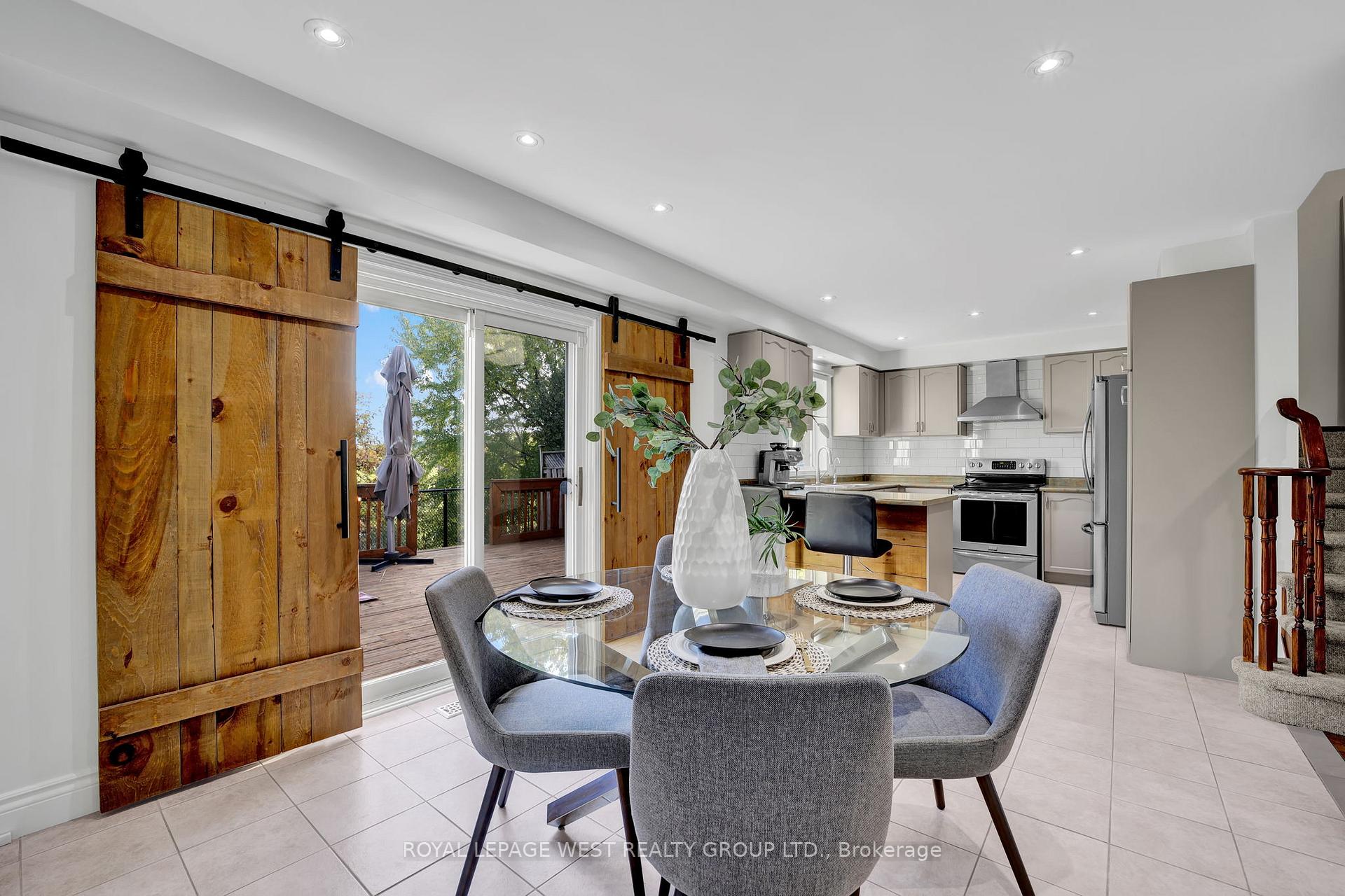 Photo 6 of 272 Wildberry Crescent, Vaughan, Vellore Village — HOMEH