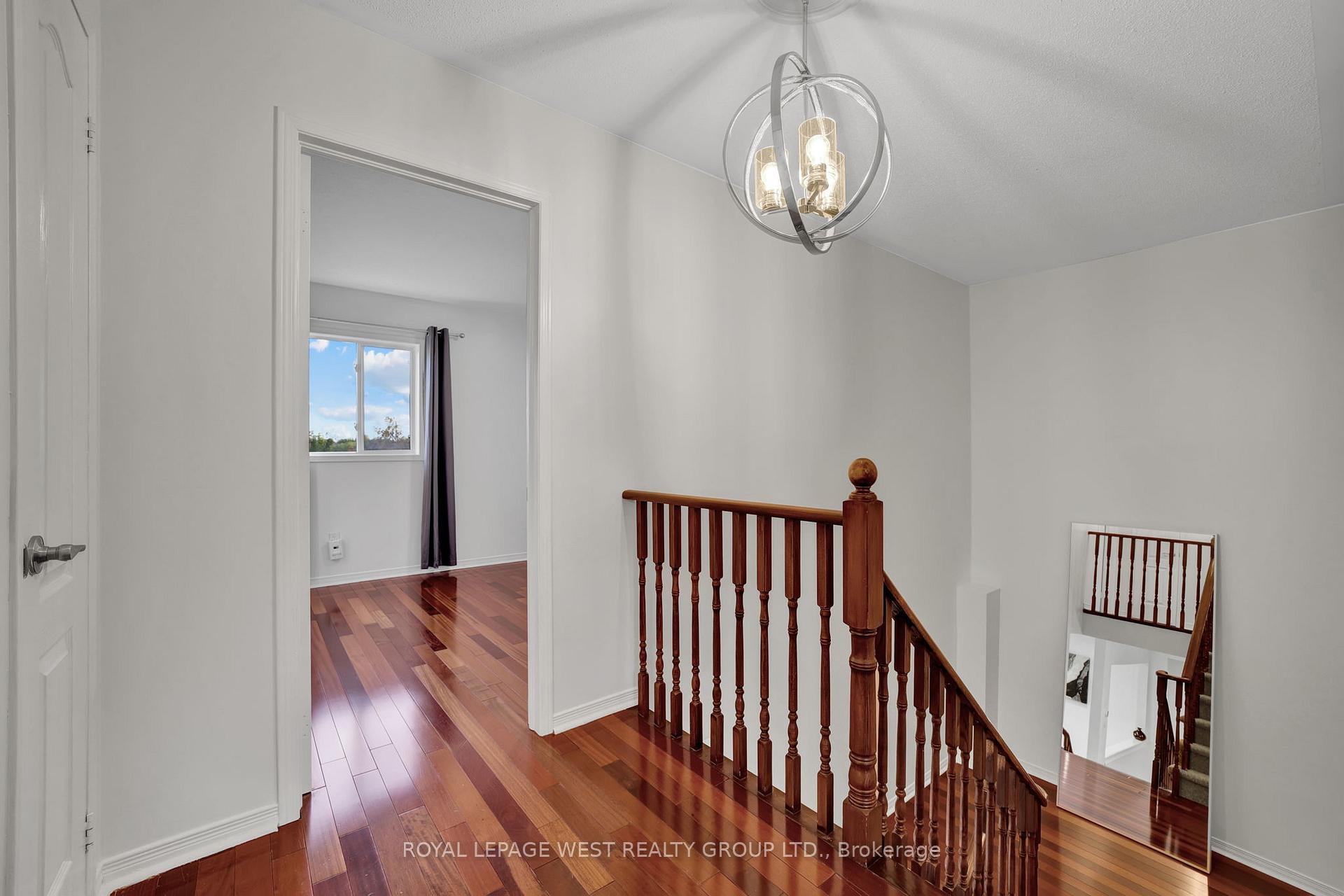 Photo 8 of 272 Wildberry Crescent, Vaughan, Vellore Village — HOMEH