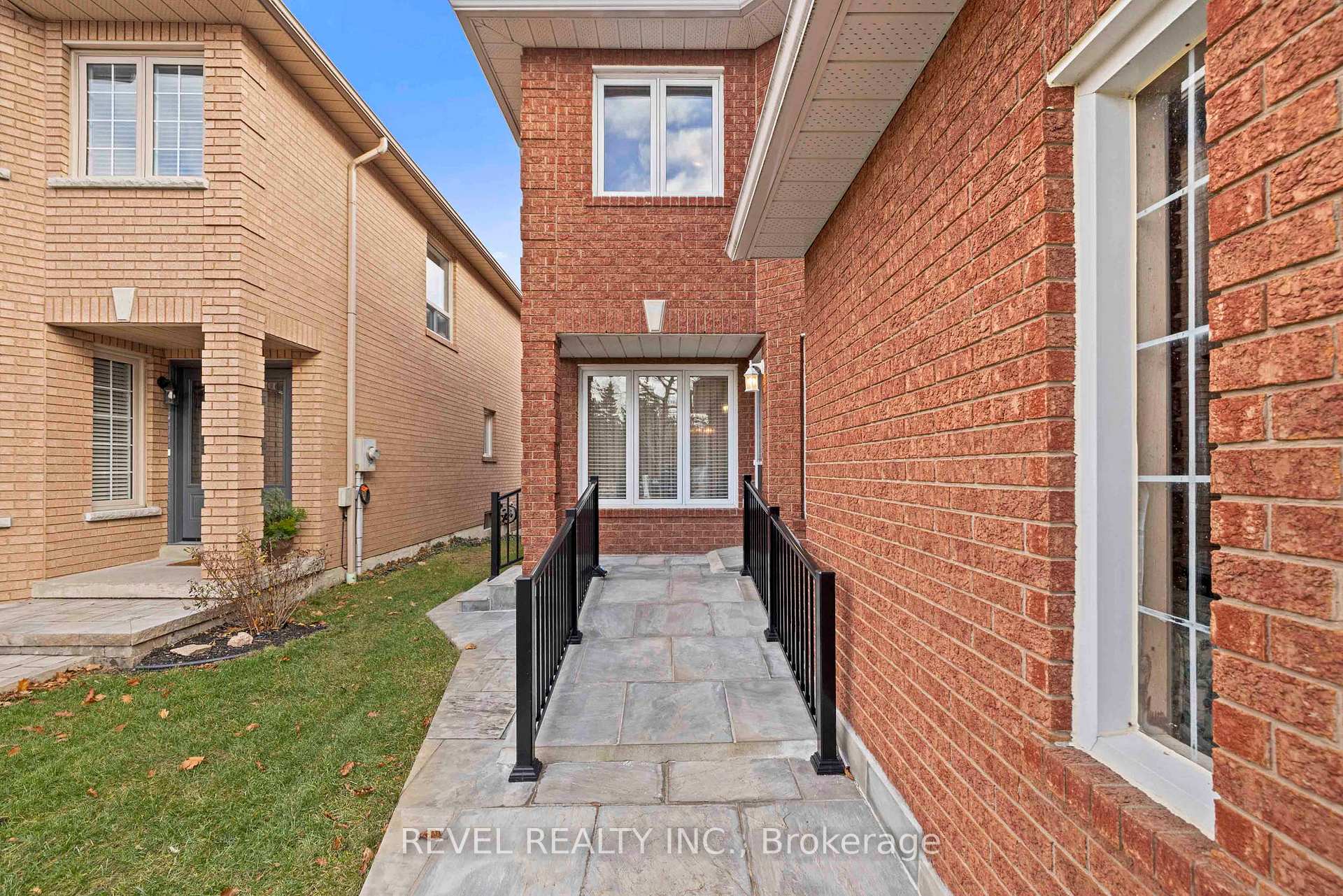 Photo 21 of 44 Clune Place, Whitby, Pringle Creek — HOMEH