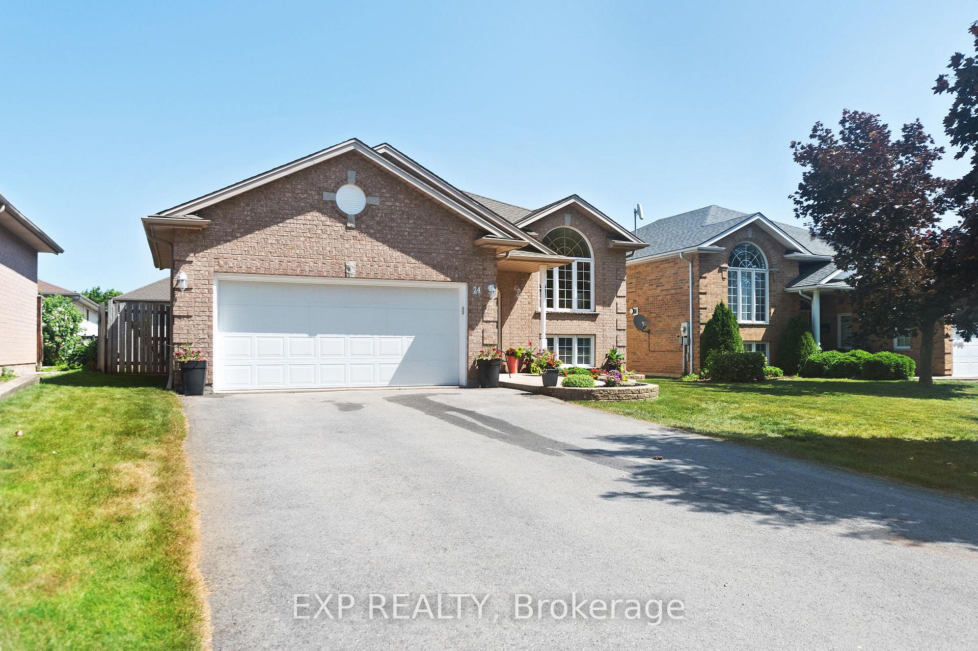 Photo 2 of 24 Quaker Road, Welland, N. Welland — HOMEH