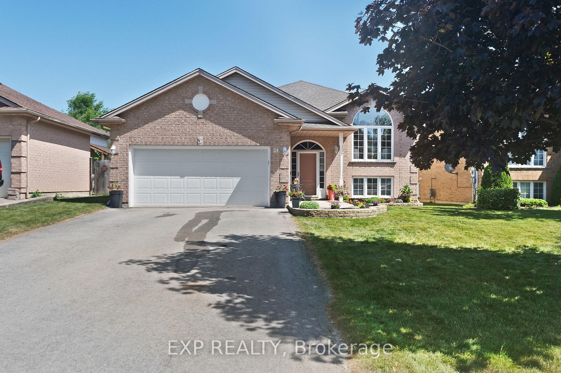 Photo 4 of 24 Quaker Road, Welland, N. Welland — HOMEH