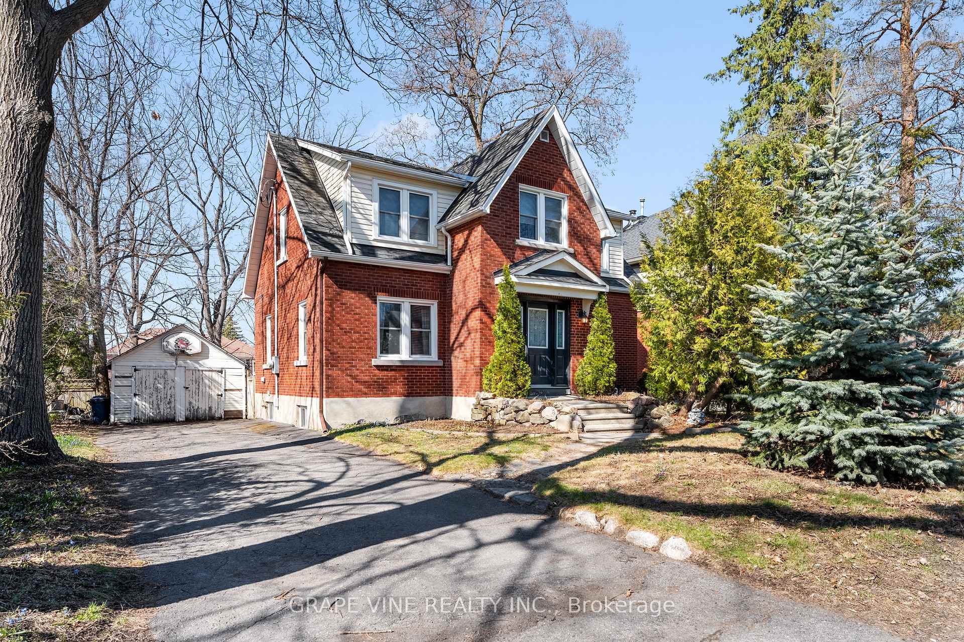 Photo 1 of 369 Pleasant Park Road, Ottawa, Alta Vista/Faircrest Heights — HOMEH