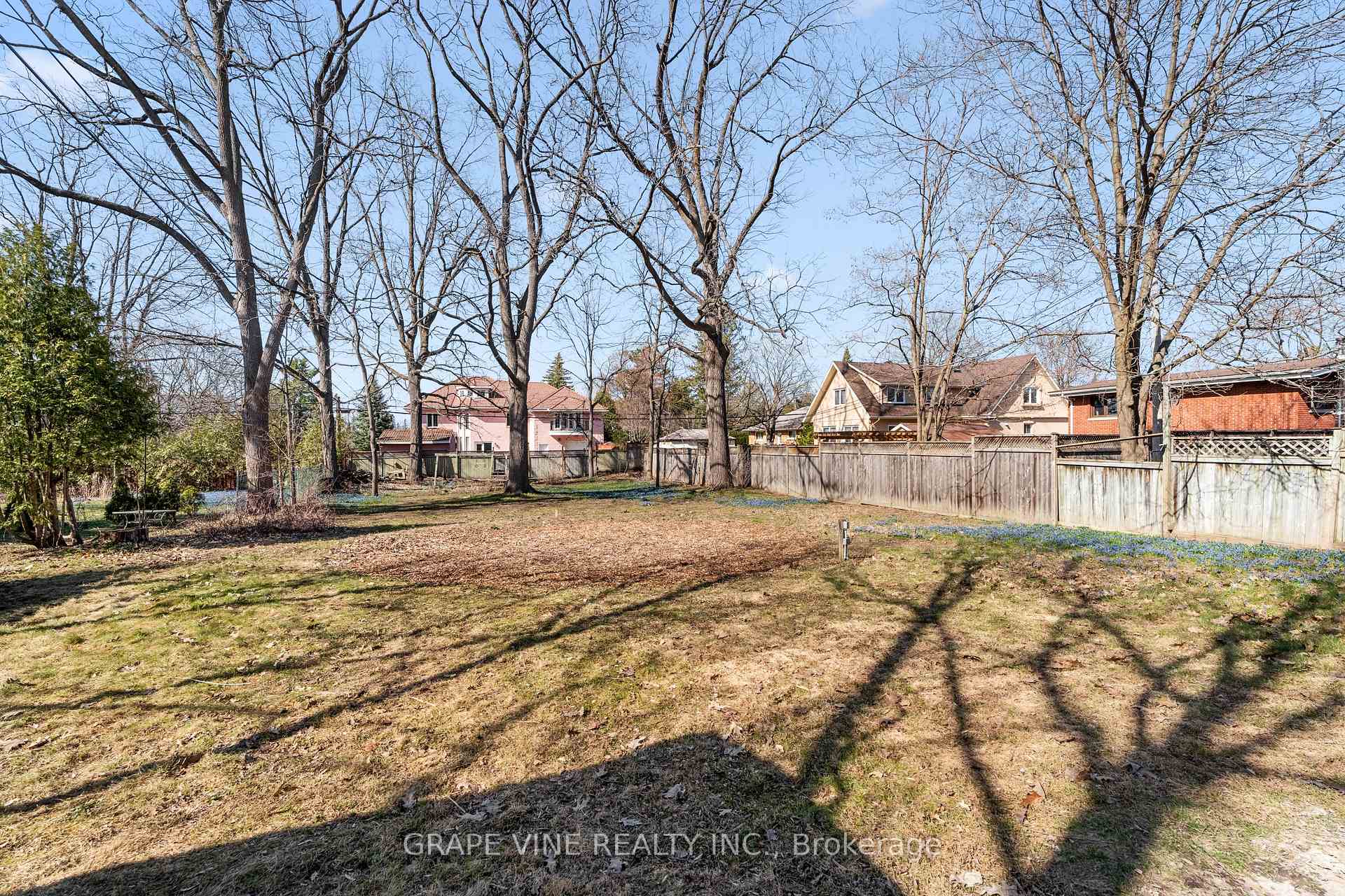Photo 9 of 369 Pleasant Park Road, Ottawa, Alta Vista/Faircrest Heights — HOMEH