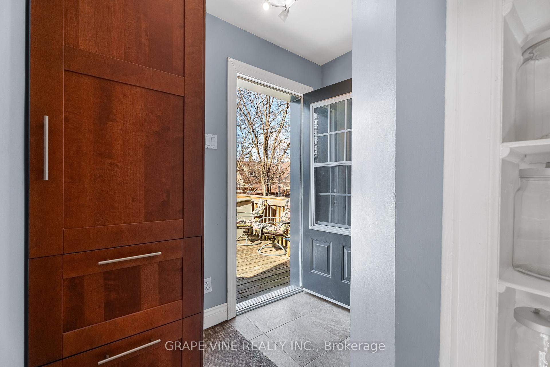 Photo 14 of 369 Pleasant Park Road, Ottawa, Alta Vista/Faircrest Heights — HOMEH