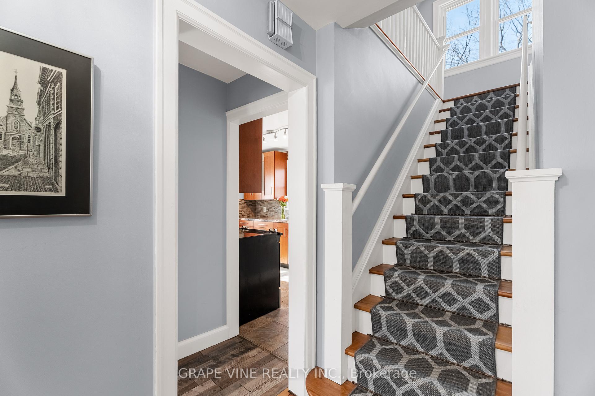 Photo 18 of 369 Pleasant Park Road, Ottawa, Alta Vista/Faircrest Heights — HOMEH