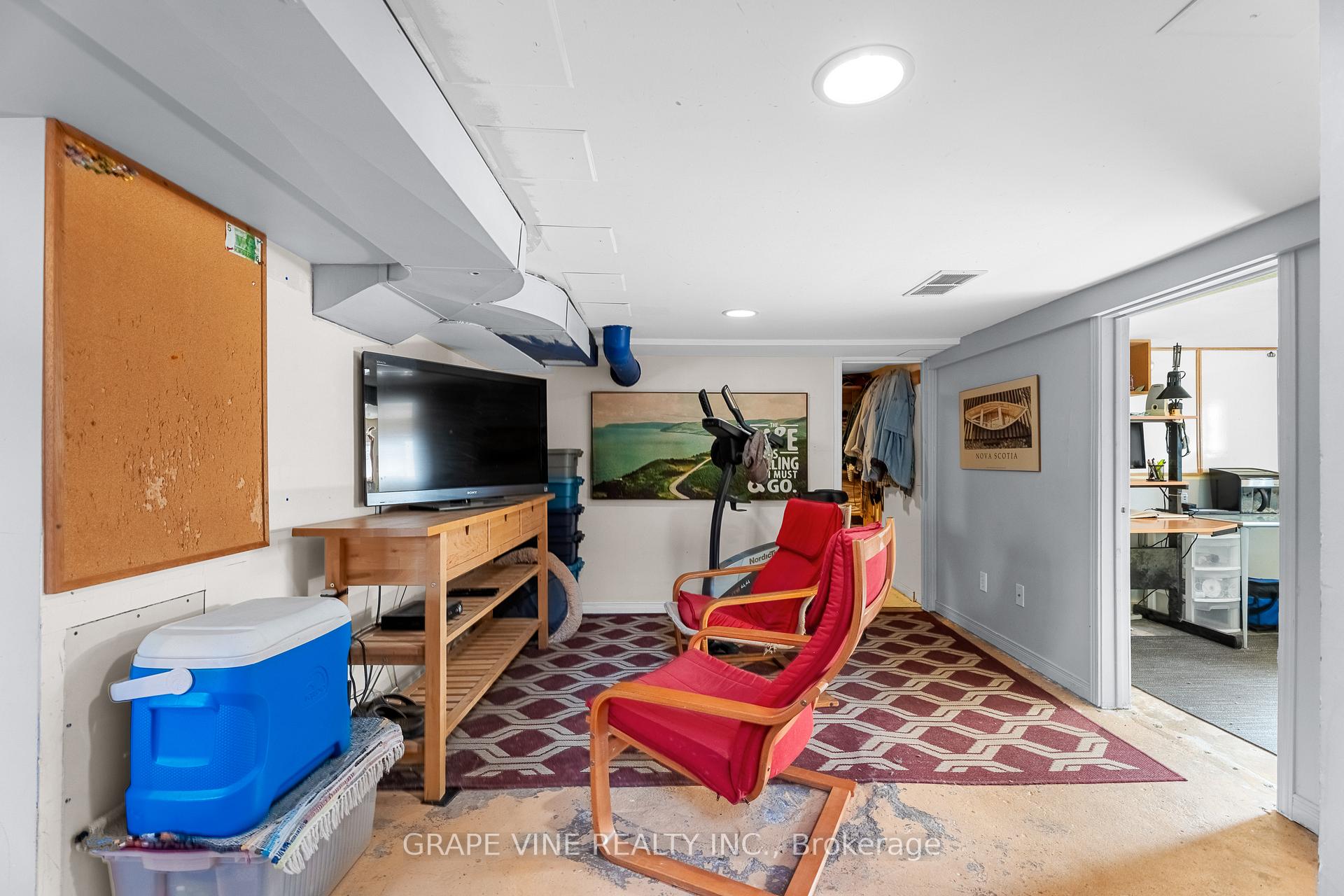 Photo 29 of 369 Pleasant Park Road, Ottawa, Alta Vista/Faircrest Heights — HOMEH
