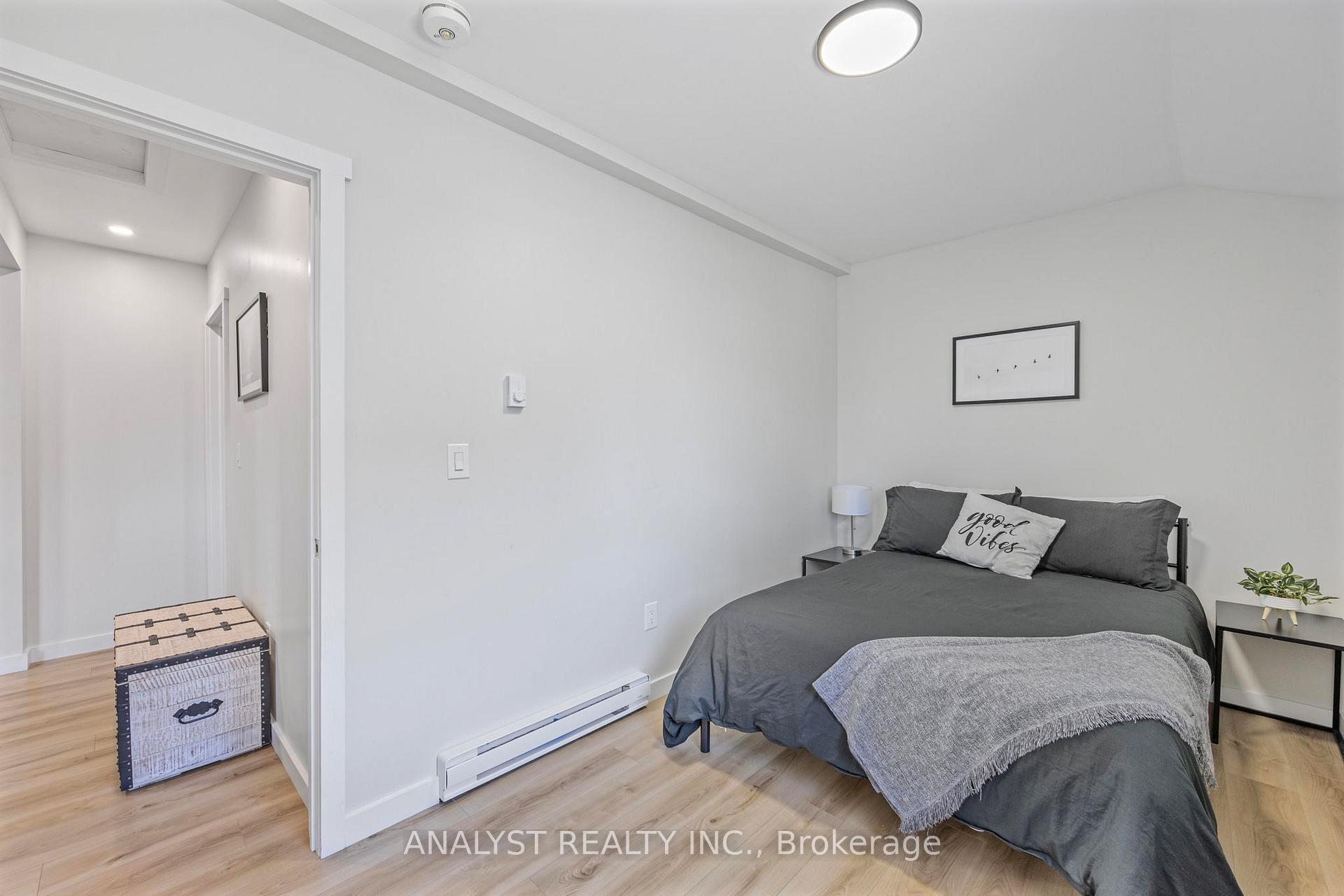 Photo 14 of 28 River Avenue Crescent, Wasaga Beach — HOMEH