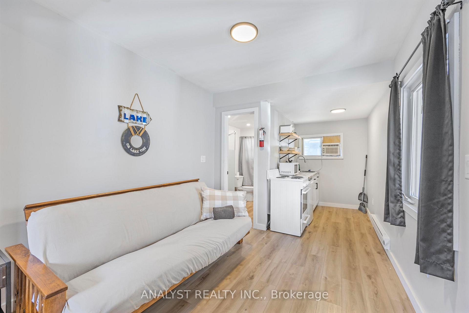 Photo 21 of 28 River Avenue Crescent, Wasaga Beach — HOMEH