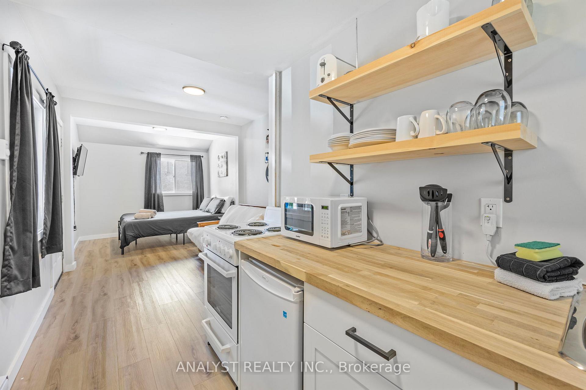 Photo 25 of 28 River Avenue Crescent, Wasaga Beach — HOMEH