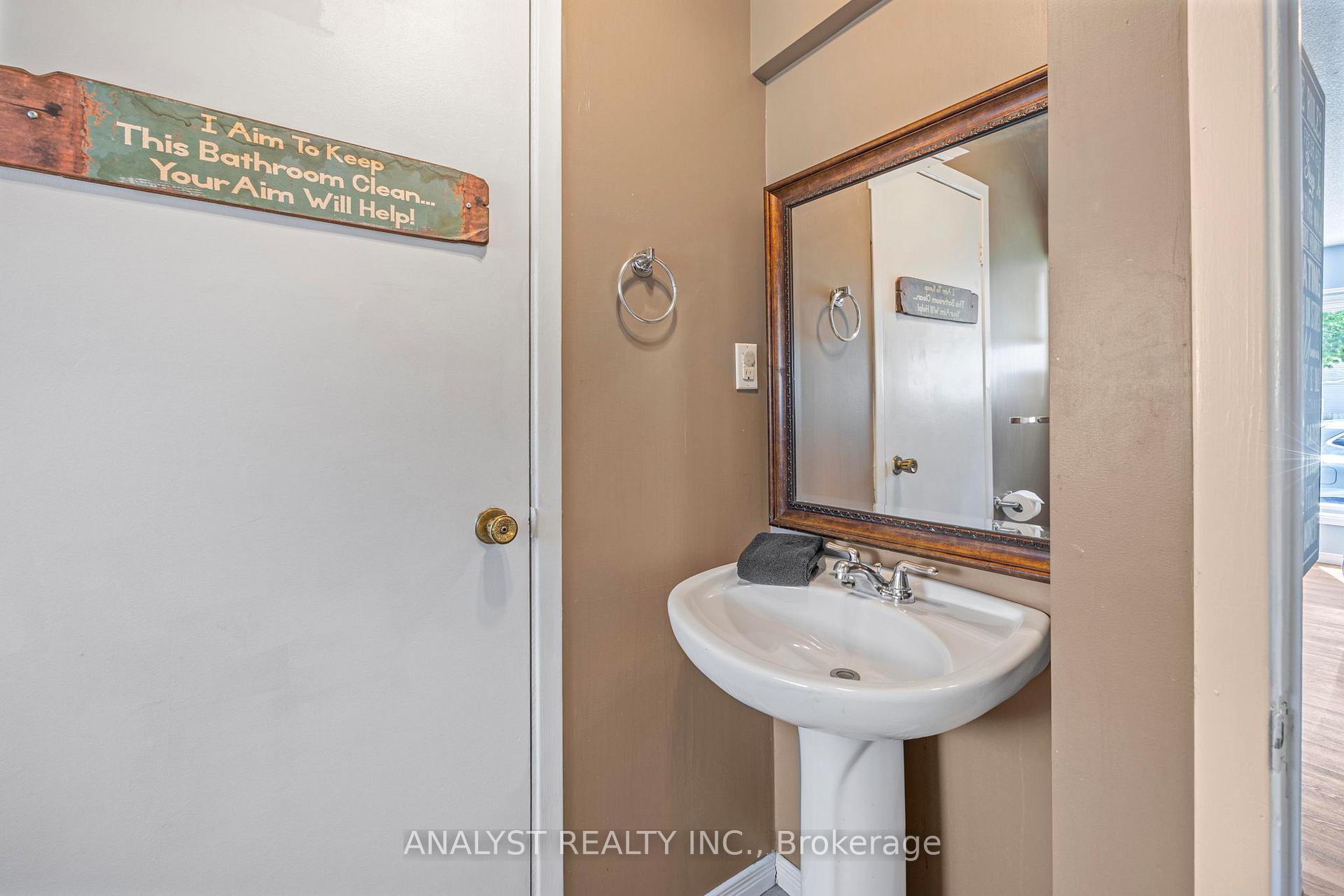Photo 33 of 28 River Avenue Crescent, Wasaga Beach — HOMEH