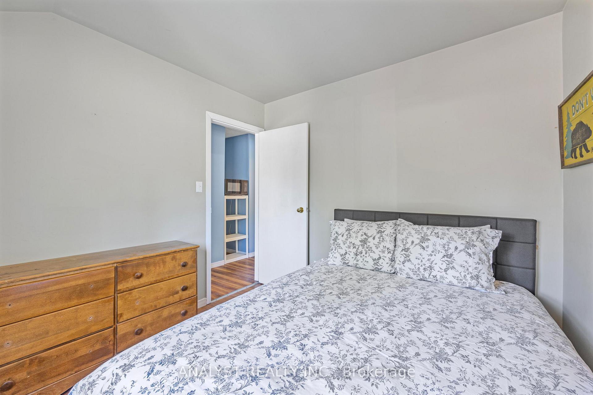 Photo 35 of 28 River Avenue Crescent, Wasaga Beach — HOMEH