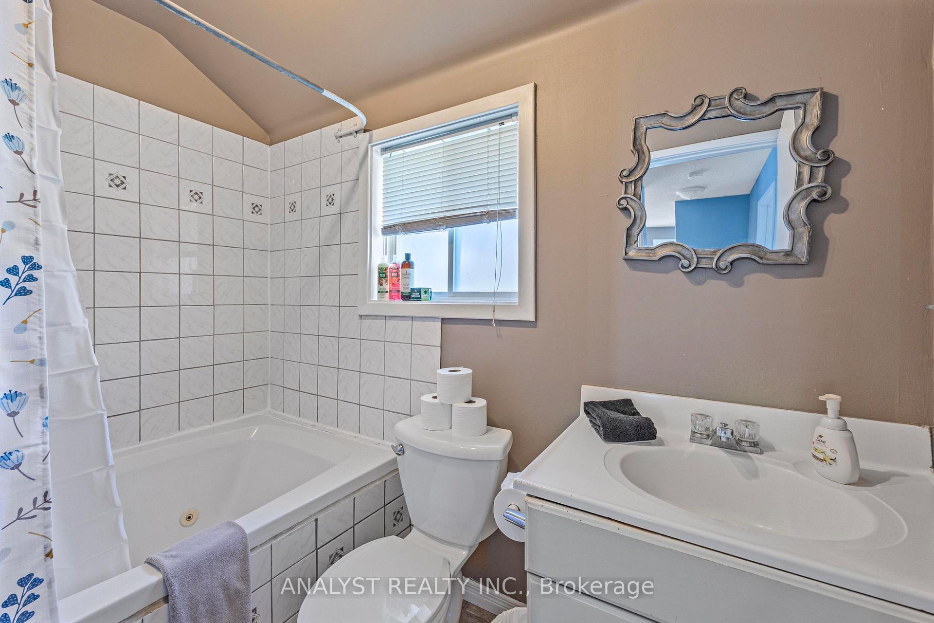 Photo 38 of 28 River Avenue Crescent, Wasaga Beach — HOMEH