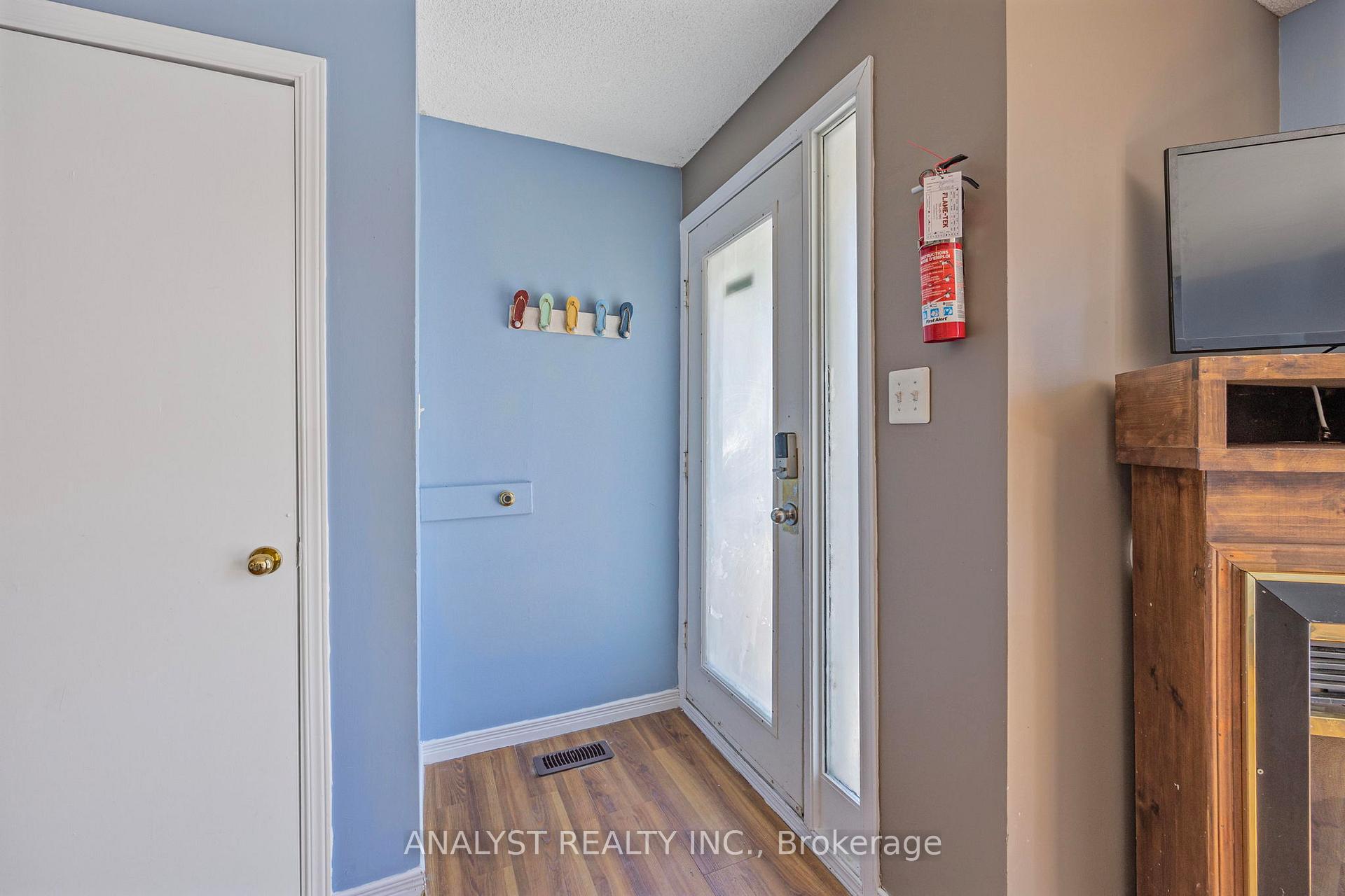 Photo 39 of 28 River Avenue Crescent, Wasaga Beach — HOMEH