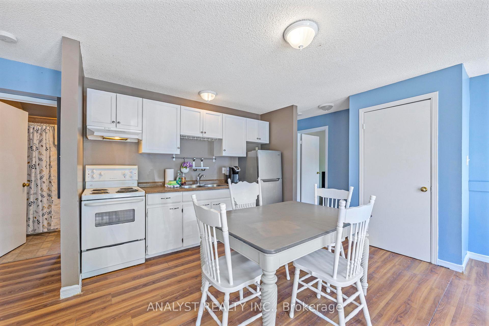 Photo 42 of 28 River Avenue Crescent, Wasaga Beach — HOMEH