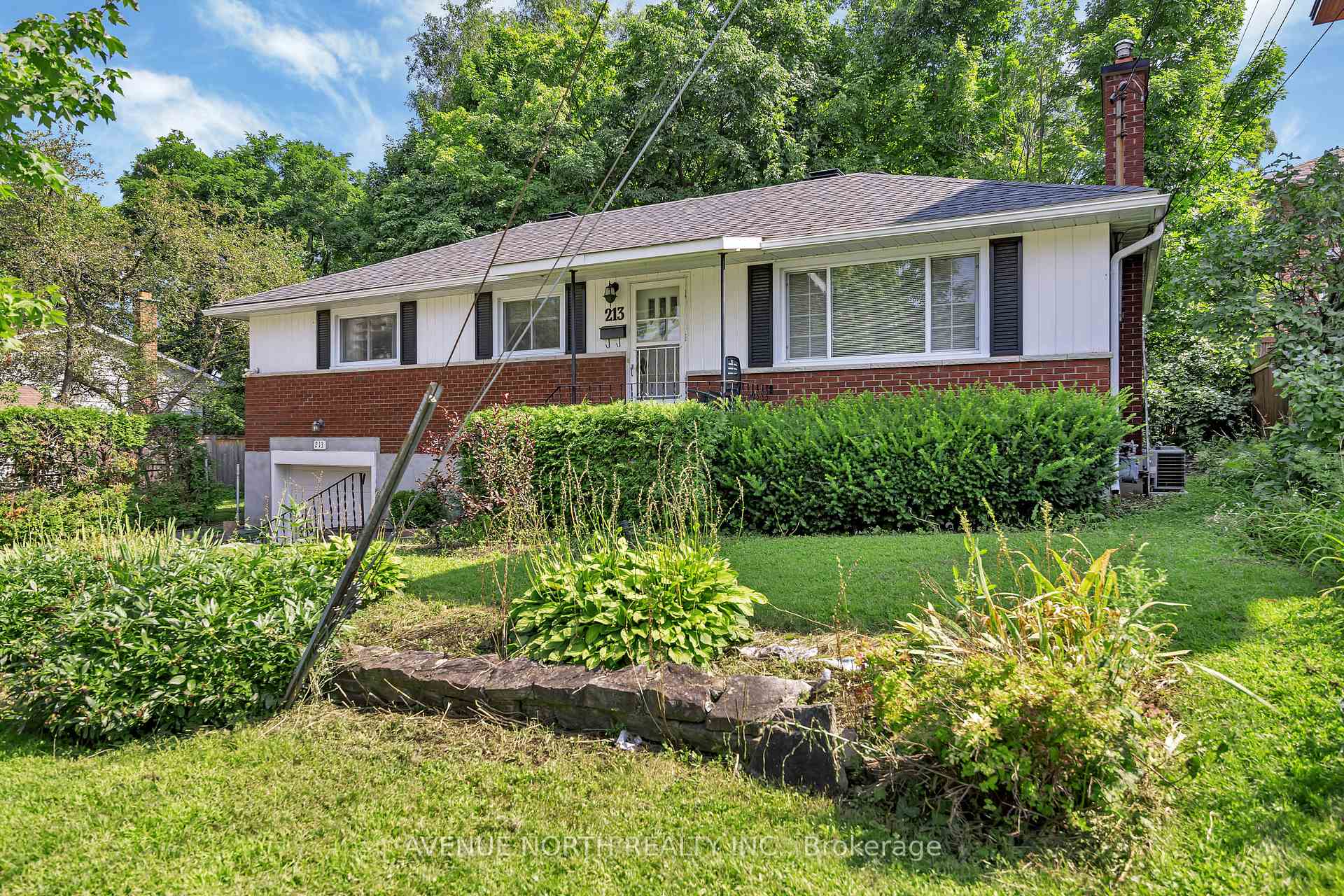 Photo 1 of 213 Ancaster Avenue, Ottawa, Woodroffe — HOMEH