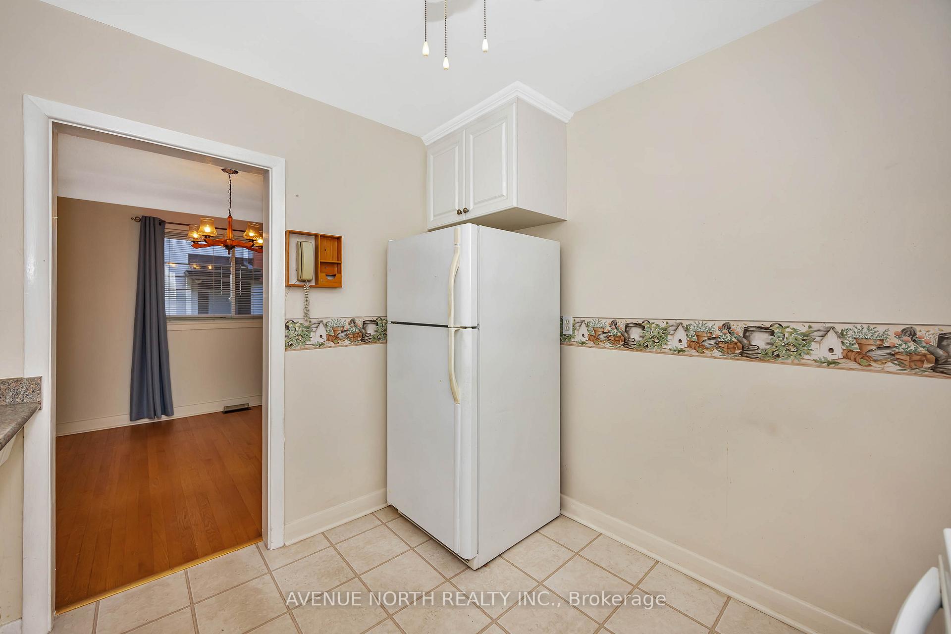 Photo 10 of 213 Ancaster Avenue, Ottawa, Woodroffe — HOMEH