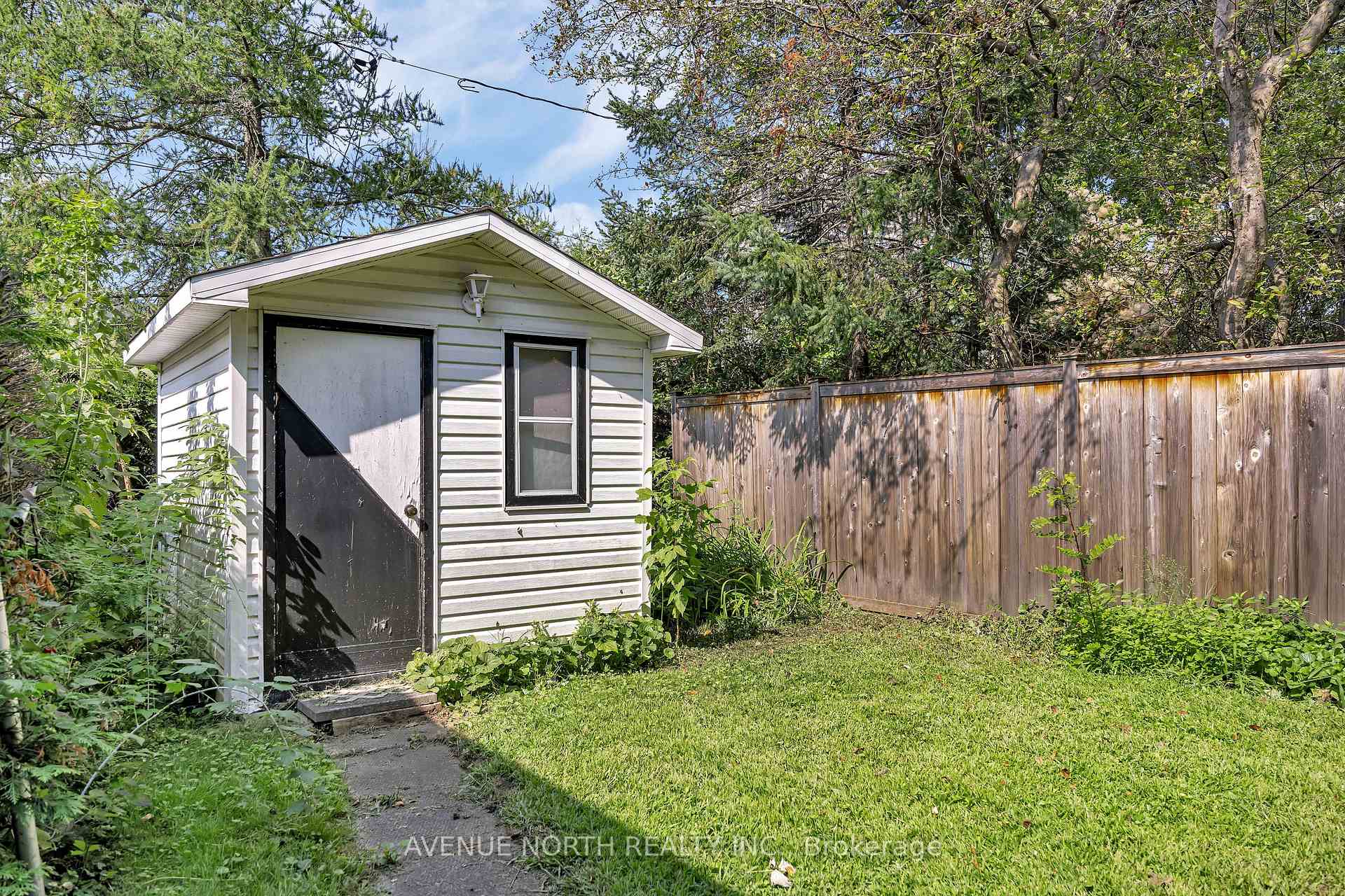 Photo 26 of 213 Ancaster Avenue, Ottawa, Woodroffe — HOMEH