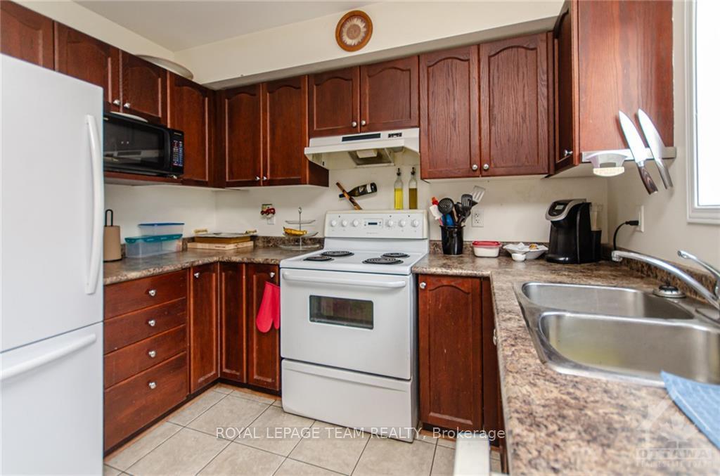 Photo 10 of 466 Seyton Drive, Ottawa, Westcliffe Estates — HOMEH
