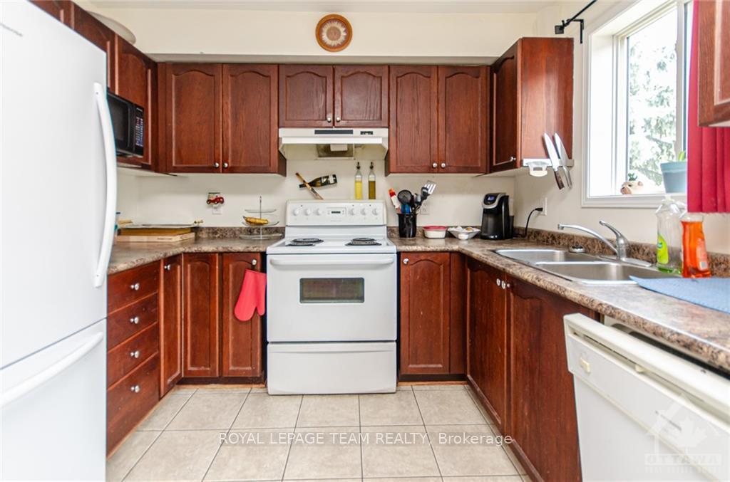 Photo 11 of 466 Seyton Drive, Ottawa, Westcliffe Estates — HOMEH